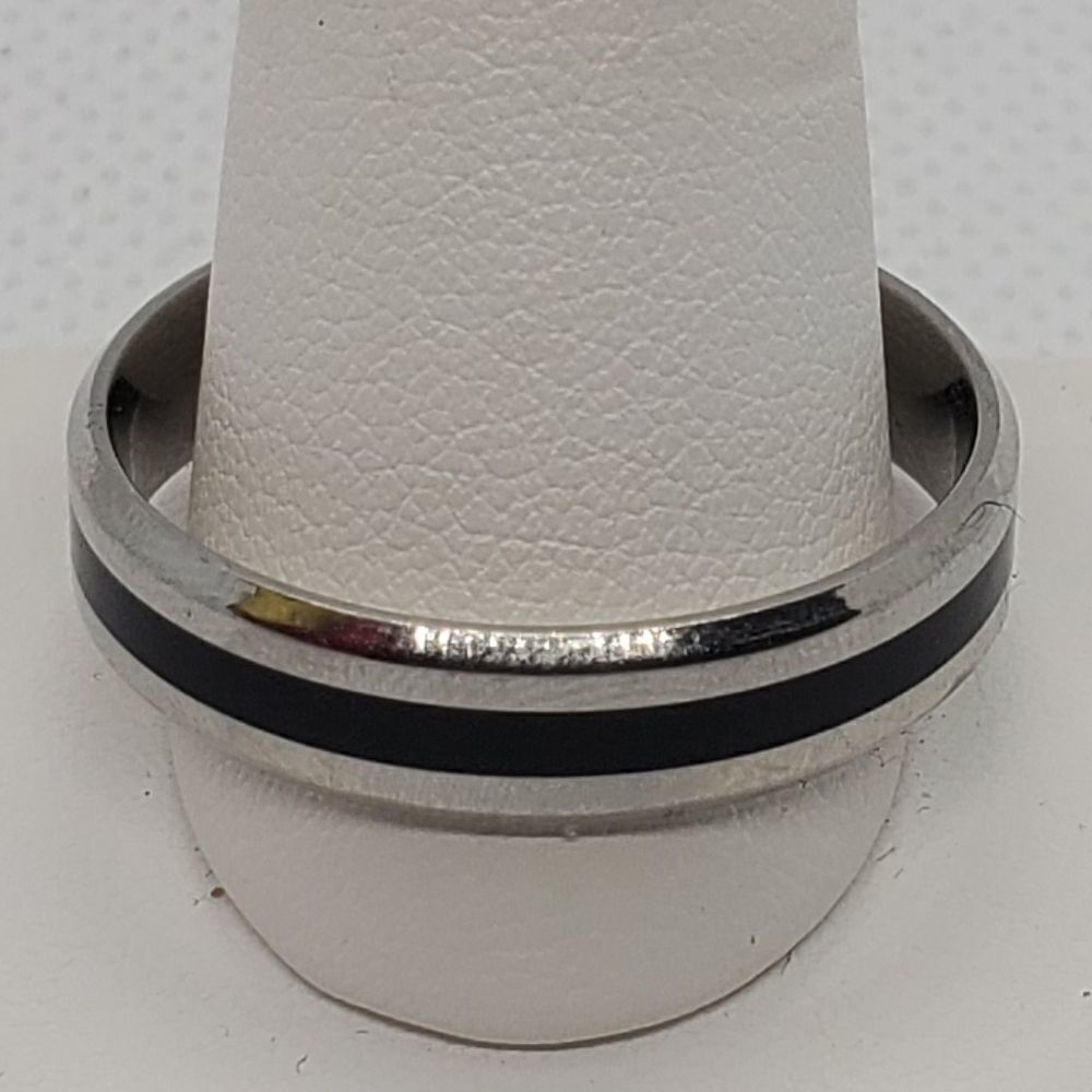 Silver Tone & Black Ring (15)